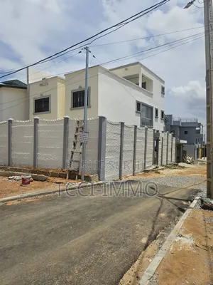 4chbre Villa dans Tcci Sarl, Cocody à Louer