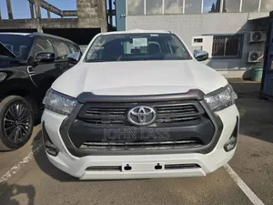 Nouveau Toyota Hilux 2025 Blanc