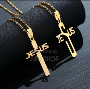 Collier Croix Jesus