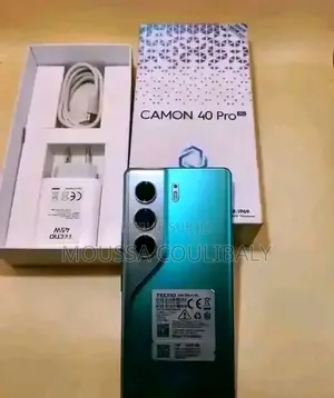 Nouveau Tecno Camon 40 256 GB Bleu