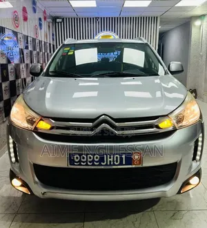 Citroen C4 2019 Gris
