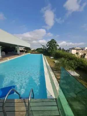 4chbre Appartement dans Massa Immobilier, Cocody à Louer