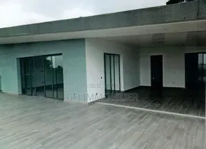 3chbre Appartement dans Francis Gweh, Cocody à Louer