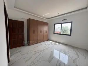 2chbre Appartement dans Massa Immobilier, Marcory à Vendre