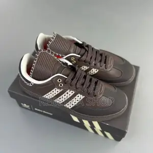 Chaussures Adidas