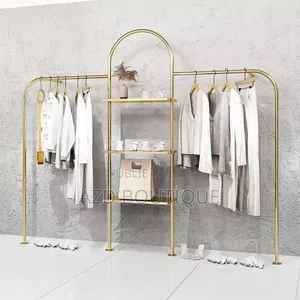 Presentoir Largeur 150x50x150cm Hauteur 200x220x200cm Profondeur 60cm