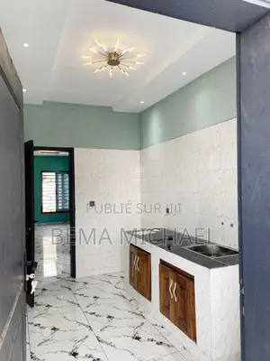 5chbre Villa dans Villa Basse 5 Pièces, Bingerville à Louer