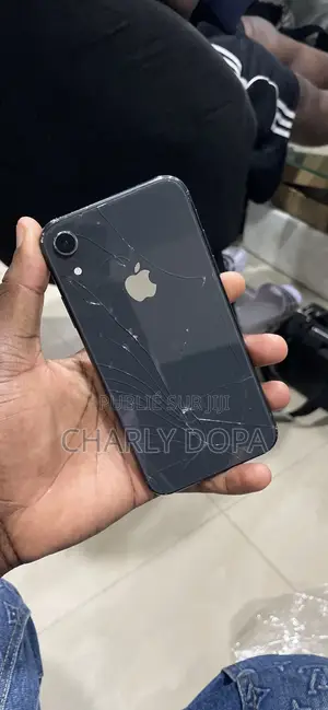 Apple iPhone XR 64 GB Noir