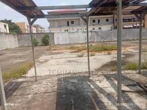 Location Terrain 2100m2 Cloturé Riviera Faya en Bordure