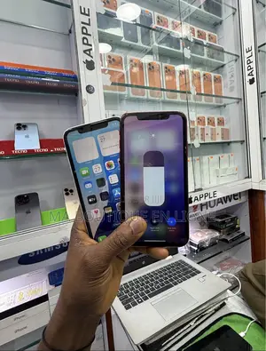 Nouveau Apple iPhone XR 64 GB Autre