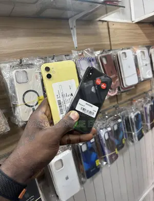 Nouveau Apple iPhone 11 64 GB Autre