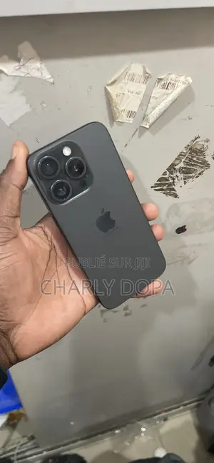 Apple iPhone 15 Pro 128 GB Noir
