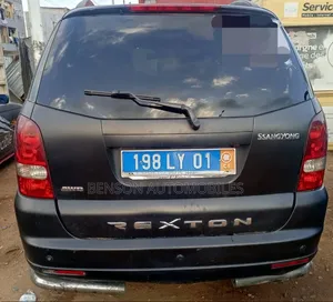 SsangYong Rexton 2005 Noir