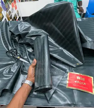Vente De Vêtements