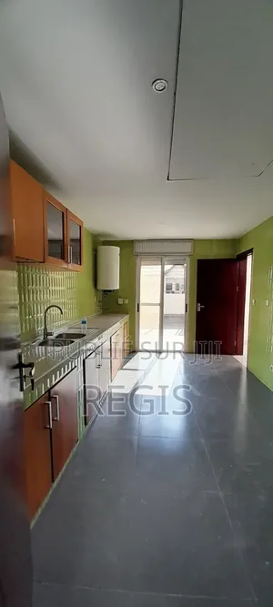 3chbre Appartement-terrasse dans Appartement, Cocody à Louer