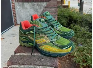Baskets Saucony X Starcow Progrid Omni 9