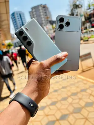 Nouveau Tecno Camon 40 256 GB Gris