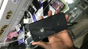 Apple iPhone XR 64 GB Noir