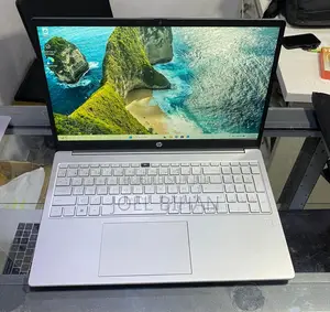Ordinateur portable HP 240 G6 16GB Intel Core i5 SSD 512GB