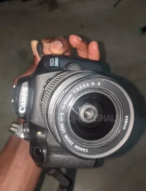 Canon Eos 2000d