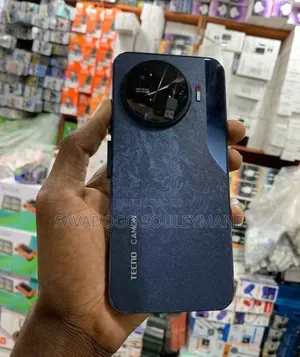 Nouveau Tecno Camon 30 256 GB Noir