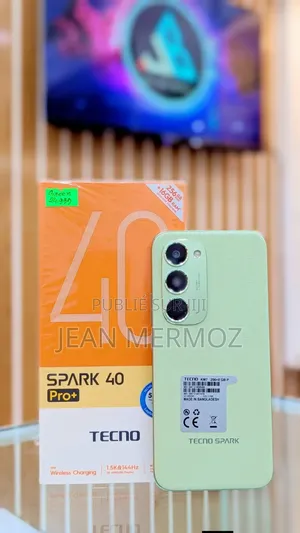 Nouveau Tecno Spark 40 Pro+ 256 GB Vert