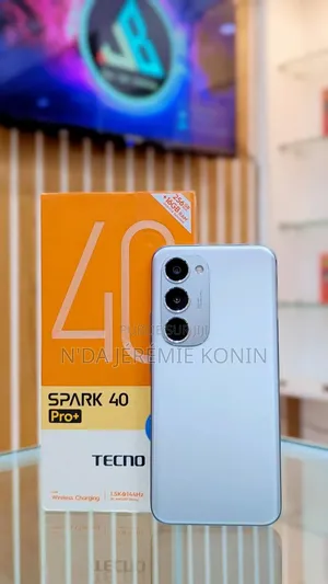 Nouveau Tecno Spark 40 256 GB Blanc
