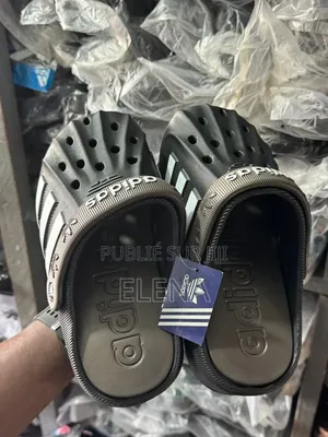 Des Chaussures De Mac Très Durable