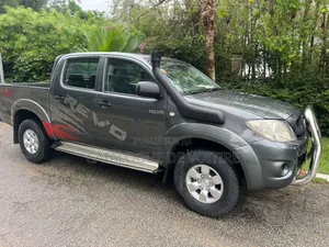 Toyota Hilux 2010 Gris
