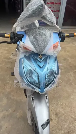 Nouveau KTM RC 125 2025 Bleu