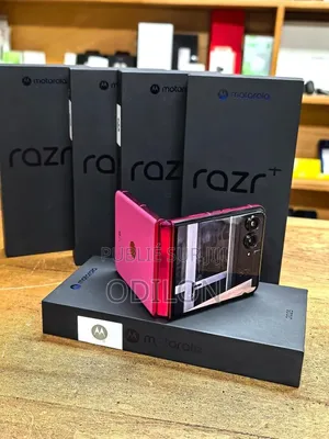 Nouveau Motorola Razr 2025 256 GB Rouge