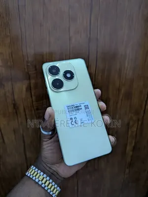 Nouveau Tecno Spark 20 128 GB Blanc