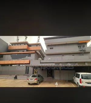 Meublé 20chbre Appartement dans Zié Multi-Service, Cocody à Vendre