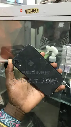 Apple iPhone XR 64 GB Noir