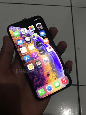 Nouveau Apple iPhone XR 64 GB Noir