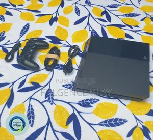 Ps4 Fat Non Craquée en Vente, La Console Est Très Propre, Aucun Souci