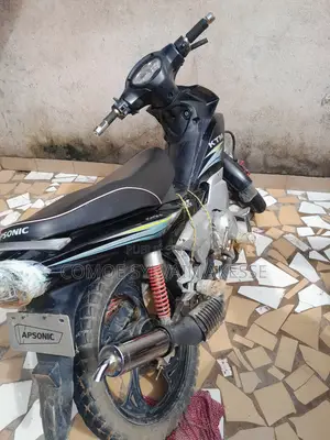 KTM RC 125 2022 Noir