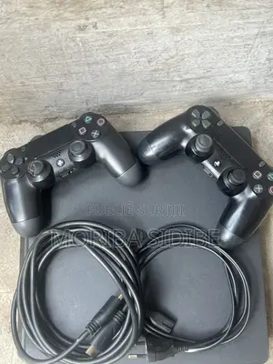 Ps4 Slim Très Bon État