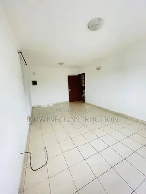 2chbre Appartement dans Yopougon à Vendre