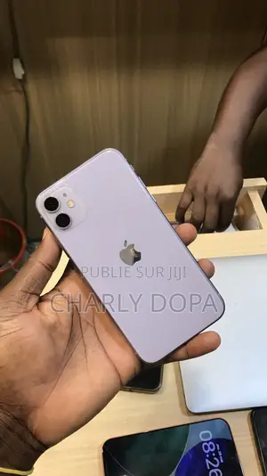 Apple iPhone 11 64 GB Violet