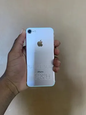 Nouveau Apple iPhone 7 32 GB Gris