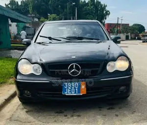 Mercedes-Benz C200 2000 Noir