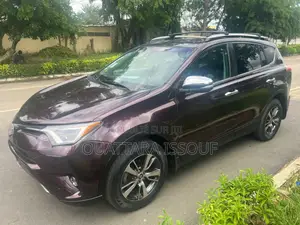 Toyota RAV4 Adventure 4dr SUV AWD (2.5L 4cyl 6A) 2018 Marron