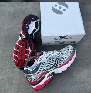 Saucony Progrid Omni 9