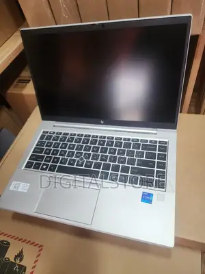 Nouveau HP EliteBook 840 G5 8GB Intel Core i5 SSD 256GB