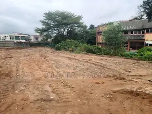 Terrain en Vente Au Nouveau Chu d'Angré