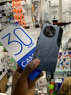 Nouveau Tecno Camon 30 256 GB Noir