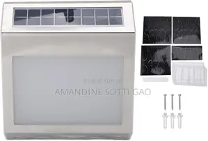 Lampe Solaire Et Panneau Publicitaire