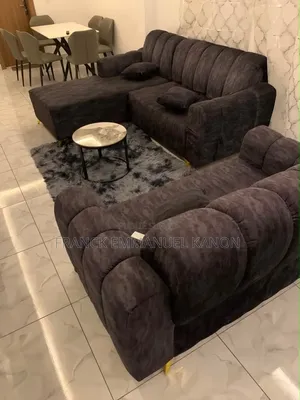 Fauteuil Plus Tables Et Chaise