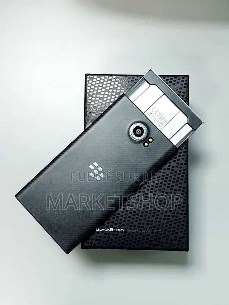 Nouveau BlackBerry KEY2 128 GB Autre